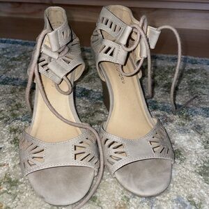 Chinese Laundry Lace-Up Taupe Sandals